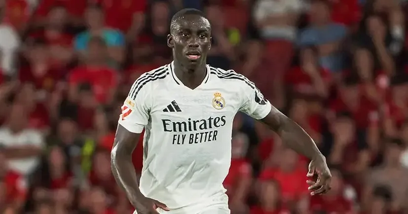 ريال مدريد يفكر في التخلص من فيرلاند ميندي بعد أداء فران غارسيا المميز في كأس العالم للأندية. ريال مدريد يفكر في التخلص من فيرلاند ميندي بعد أداء فران غارسيا المميز في كأس العالم للأندية.