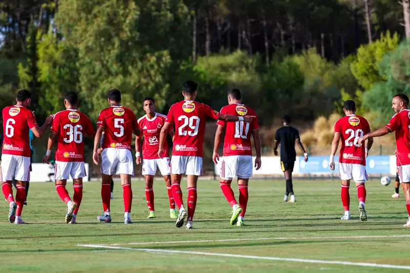 ريبيرو يختبر 24 لاعبًا.. الأهلي يبدأ معسكره بفوز ساحق على الملعب التونسي ريبيرو يختبر 24 لاعبًا.. الأهلي يبدأ معسكره بفوز ساحق على الملعب التونسي