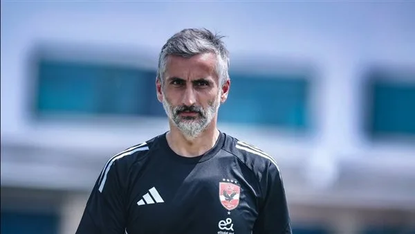 ريبيرو يراقب مباراة ودية لمنتخب الشباب ضد الكويت الأوليمبي ريبيرو يراقب مباراة ودية لمنتخب الشباب ضد الكويت الأوليمبي