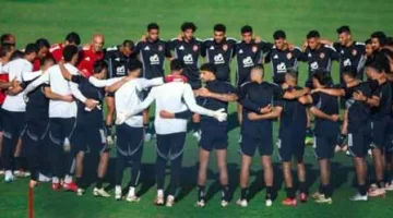 ريبيرو يلتقي بالطاقم الفني في الأهلي لمراجعة خطة تحضير الفريق.