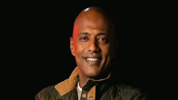 زوجة نجم فريق “بلاك تيما” تكشف عن مواهب أولادها الثلاثة揭秘 زوجة نجم فريق “بلاك تيما” تكشف عن مواهب أولادها الثلاثة揭秘