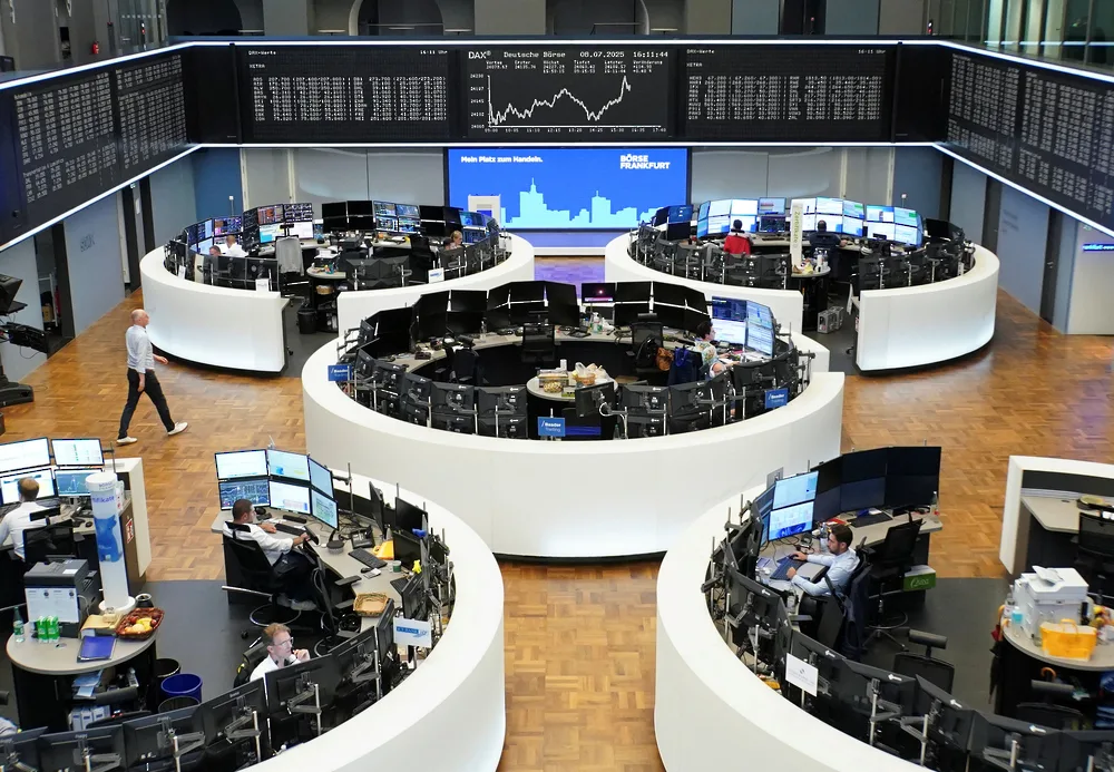 زيادة الأسهم الأوروبية بفضل دعم من صناعة السيارات زيادة الأسهم الأوروبية بفضل دعم من صناعة السيارات