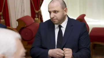 زيلينسكي يختار رستم أوميروف ليكون أمين مجلس الأمن القومي والدفاع