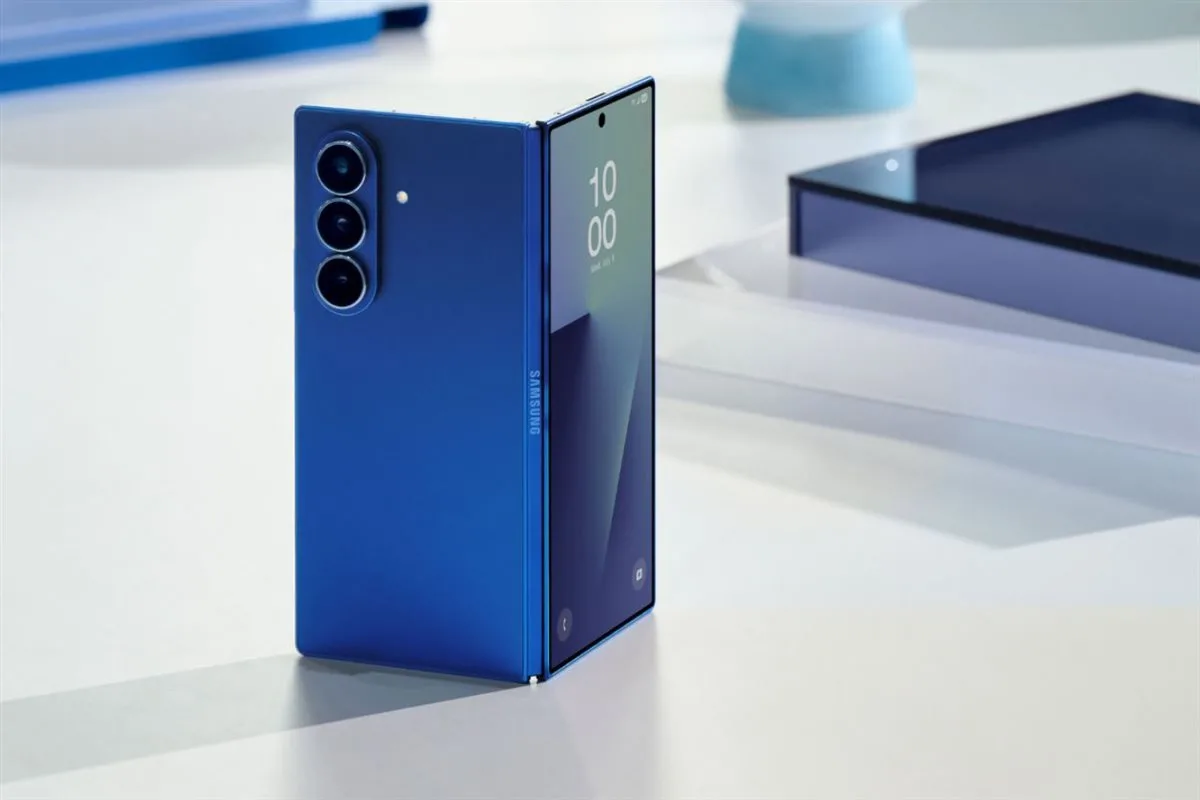 سامسونج تسجل رقماً قياسياً جديداً: 210 آلاف طلب مسبق لهواتف Galaxy Z Fold خلال يومين