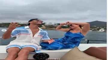 ست صور لأشرف داري وزوجته أثناء إجازتهما على اليخت