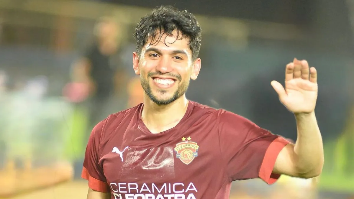 “ستظلون Forever في القلب”.. محمد شكري يودع نادي سيراميكا بكلمات مؤثرة