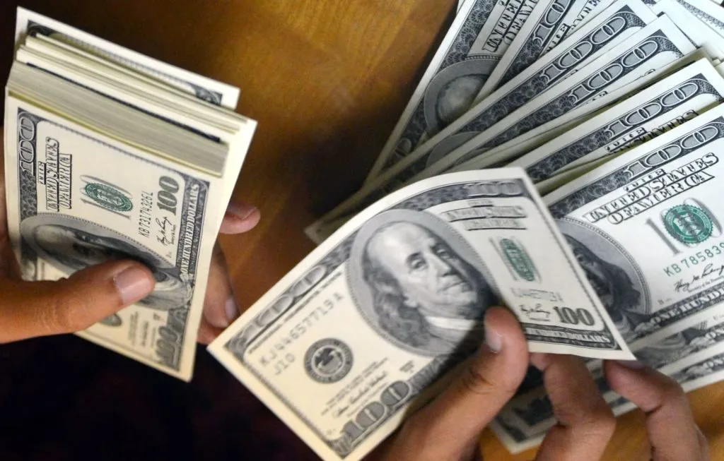 سعر الدولار الأمريكي في المصارف اليوم سعر الدولار الأمريكي في المصارف اليوم