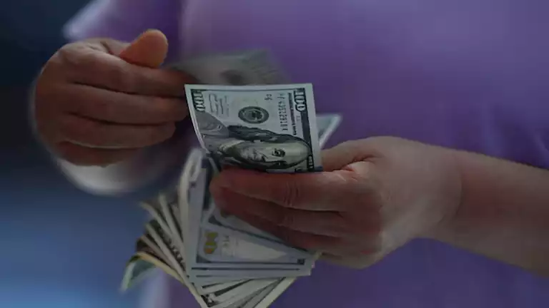 سعر الدولار في انطلاق تعاملات يوم الاثنين 21-7-2025