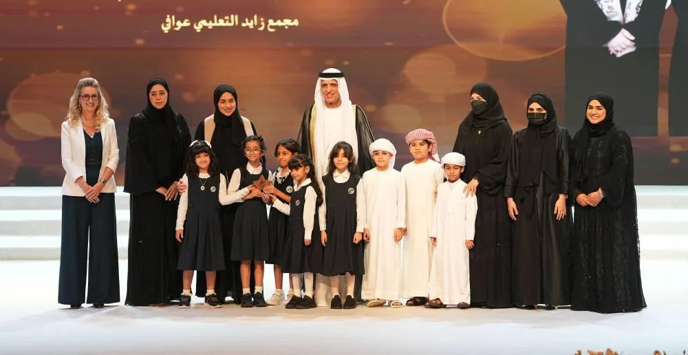 سعود بن صقر: التعليم حجر الزاوية في تطوير الفرد سعود بن صقر: التعليم حجر الزاوية في تطوير الفرد