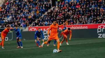 سكاي: ليفربول يخطر فرانكفورت باستعداده لتقديم عرض أعلى من أجل إيكيتيكي