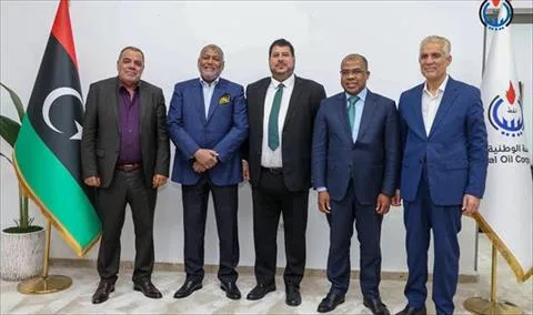 سليمان يناقش مع المبروك تخصيص ميزانية مؤسسة النفط وتسوية ديونها سليمان يناقش مع المبروك تخصيص ميزانية مؤسسة النفط وتسوية ديونها