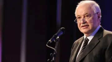 سوريا تلغي ترخيص شركة طلال أبو غزالة نتيجة لتصريحاته