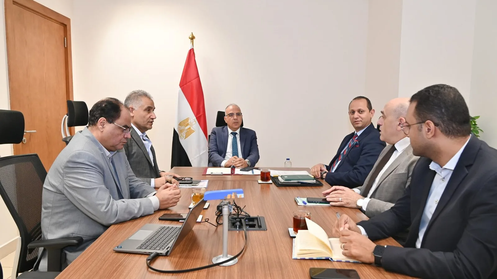 سويلم يراقب جهود إزالة الحشائش وورد النيل والتصدي للتعديات على مجرى نهر النيل