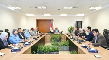 “سويلم” يراقب حالة مشاريع حماية السواحل المصرية على البحر الأبيض المتوسط.