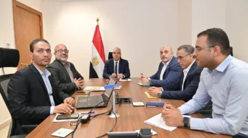 سويلم يرصد جهود حماية الشواطئ المصرية ويستعد لعقد اجتماع اللجنة العليا لإصدار تراخيص الشواطئ.