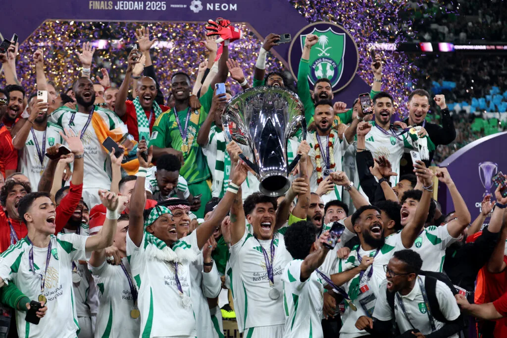 شاهد الفيديو.. هدف رائع لجالينو في مباراة الأهلي وسيلتيك شاهد الفيديو.. هدف رائع لجالينو في مباراة الأهلي وسيلتيك