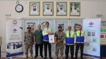 شرطة أبوظبي تقدم التهاني لأحد أبطال التطوع من أوائل الثانوية العامة