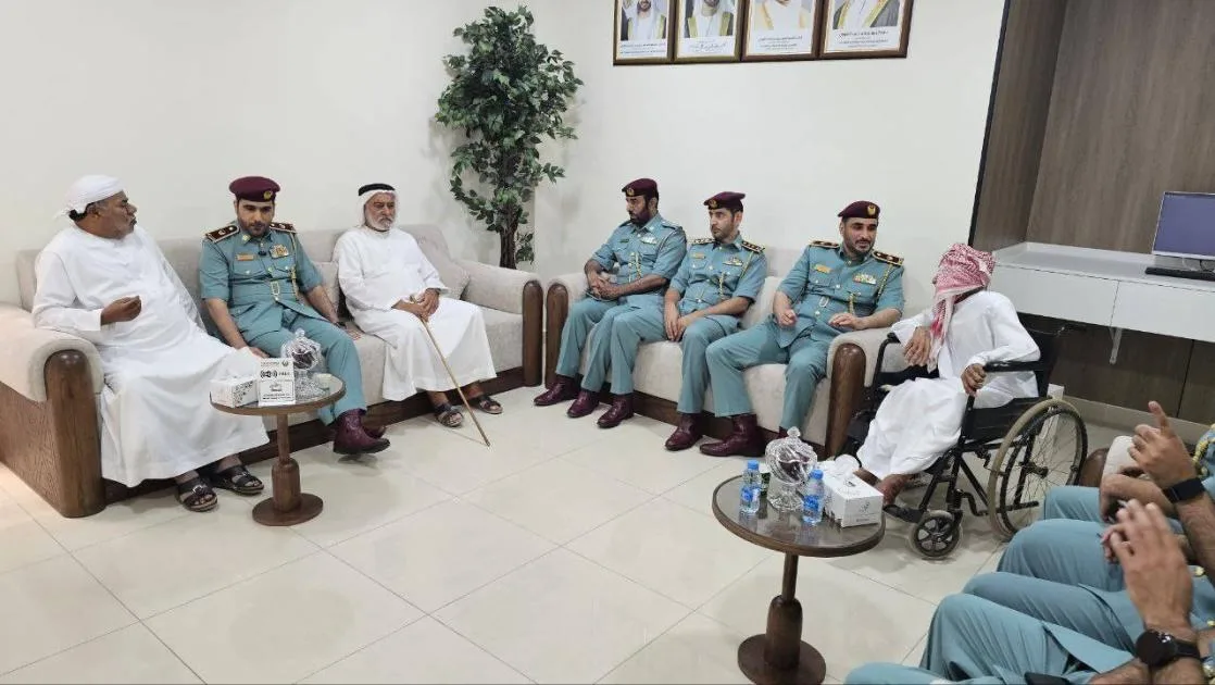 «شرطة مصفوت» تقيم اجتماعاً لكبار السن «شرطة مصفوت» تقيم اجتماعاً لكبار السن