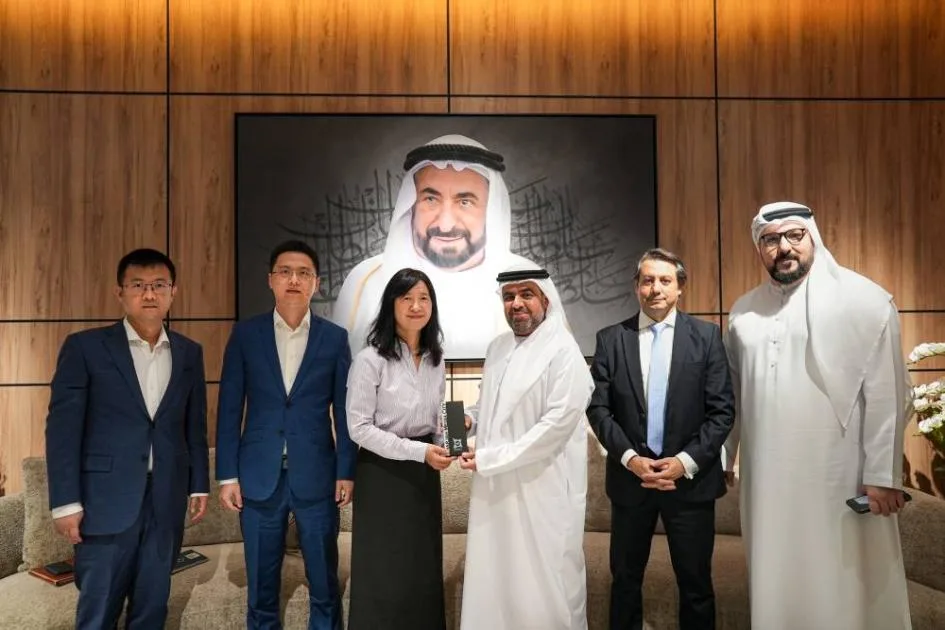 «شمس» تستضيف وفد مجموعة الصين للإعلام لمناقشة آفاق التعاون المشترك «شمس» تستضيف وفد مجموعة الصين للإعلام لمناقشة آفاق التعاون المشترك
