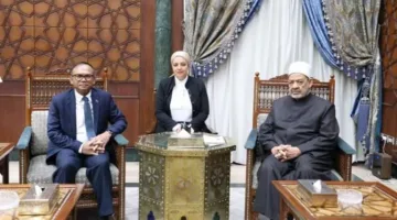 شيخ الأزهر يلتقي سفير كمبوديا لبحث سبل تعزيز التعاون الأكاديمي