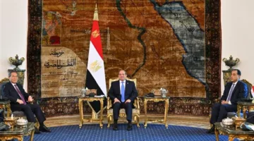 شينخوا: زيارة رئيس مجلس الدولة الصيني لمصر تسلط الضوء على قوة العلاقات وعمقها الاستراتيجي