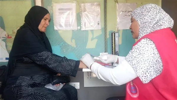 «صحة الأقصر» تواصل إجراء الفحوصات للمواطنين في إطار مبادرة 100 يوم صحة (صور)