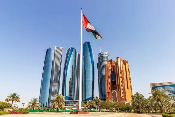 صناديق وشركات تتجاوز إدارتها 700 مليار دولار تتجه نحو الإمارات صناديق وشركات تتجاوز إدارتها 700 مليار دولار تتجه نحو الإمارات