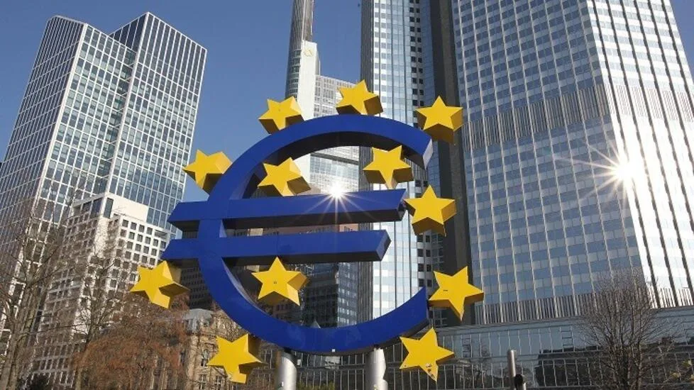 صندوق النقد الدولي يطالب البنك المركزي الأوروبي بالإبقاء على سعر الفائدة على الودائع ثابتًا صندوق النقد الدولي يطالب البنك المركزي الأوروبي بالإبقاء على سعر الفائدة على الودائع ثابتًا