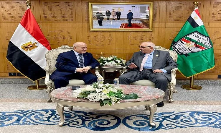 صور: رئيس النيابة الإدارية يبارك لرئيس هيئة قضايا الدولة على تعيينه الجديد صور: رئيس النيابة الإدارية يبارك لرئيس هيئة قضايا الدولة على تعيينه الجديد