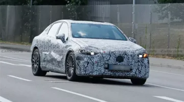 صور مسربة للمرسيدس C-Class الجديدة مع نجوم في الخلفية