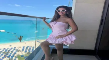 صور: مي سليم تأسر الأنظار على شواطئ العلمين الجديدة