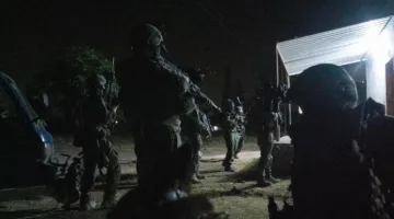 صور وفيديو: إسرائيل تدعي اعتقال مجموعة إيرانية في جنوب سوريا