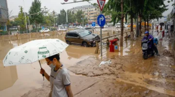 ضحايا وإجلاء آلاف الأشخاص في الصين بسبب الأمطار