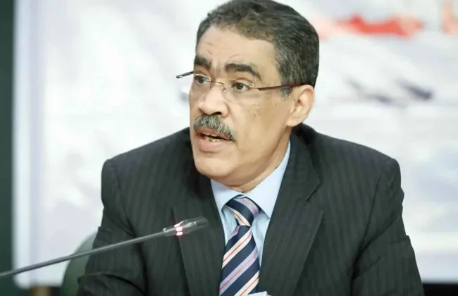 ضياء رشوان: ترامب يعتبر «بريكس» خطرًا اقتصاديًا وليس سياسيًا على أمريكا ضياء رشوان: ترامب يعتبر «بريكس» خطرًا اقتصاديًا وليس سياسيًا على أمريكا