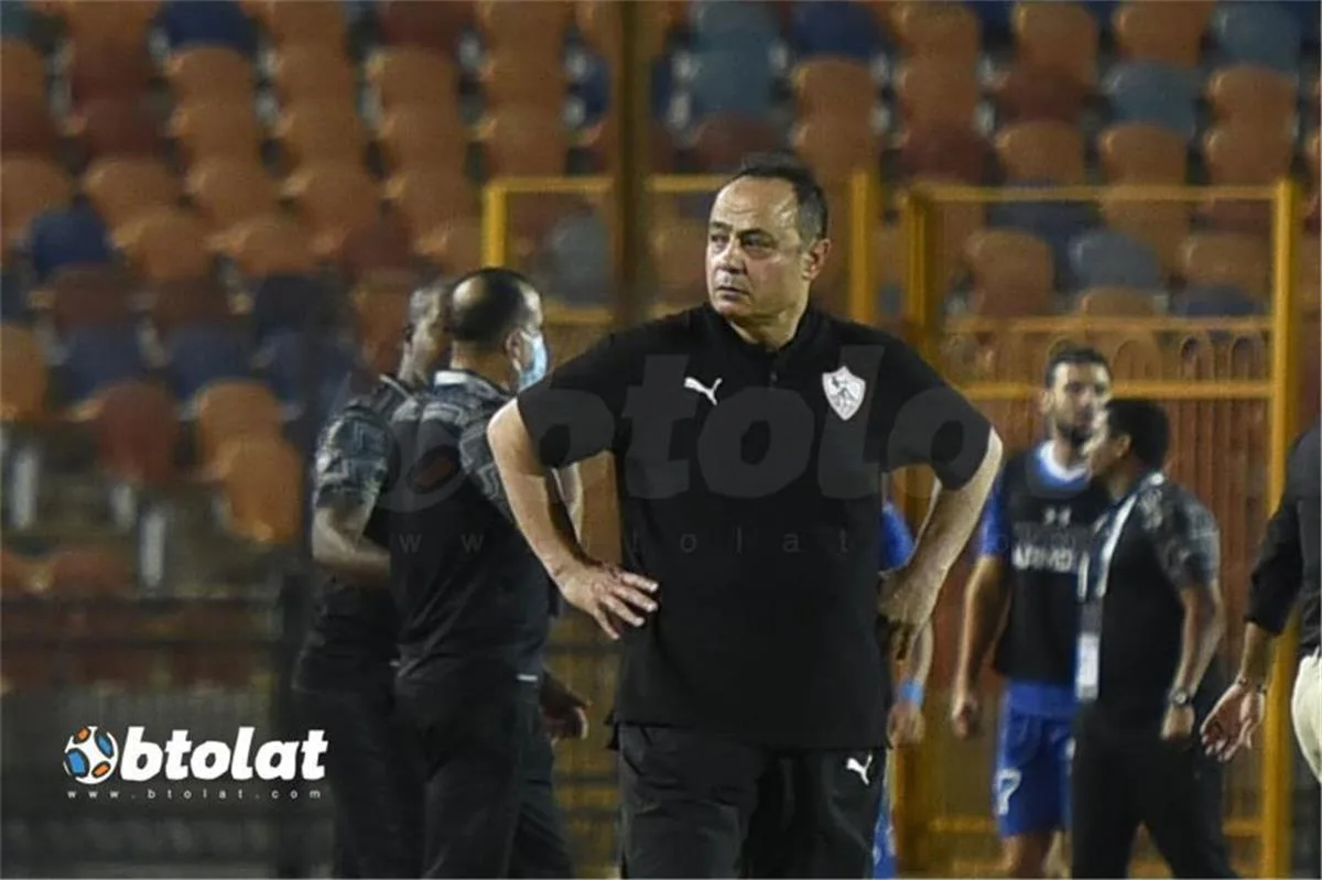طارق يحيى: القلق يساور الأهلي بسبب الزمالك، ولا انتقاد لانضمام زيزو. طارق يحيى: القلق يساور الأهلي بسبب الزمالك، ولا انتقاد لانضمام زيزو.