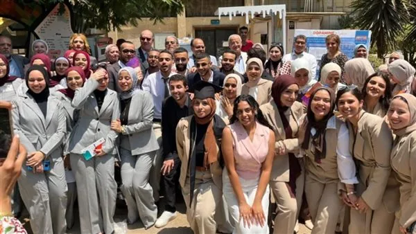 طلاب كلية الفنون التطبيقية بجامعة حلوان يبتكرون تصاميم جديدة لمواجهة التحديات البيئية لصالح المجتمع.