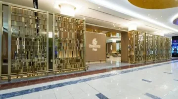 “طيران الإمارات” تفتح منطقة إنهاء الإجراءات للمسافرين في الدرجة الأولى