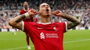 عائق وحيد يواجه ليفربول في التعاقد مع مهاجم آينتراخت فرانكفورت