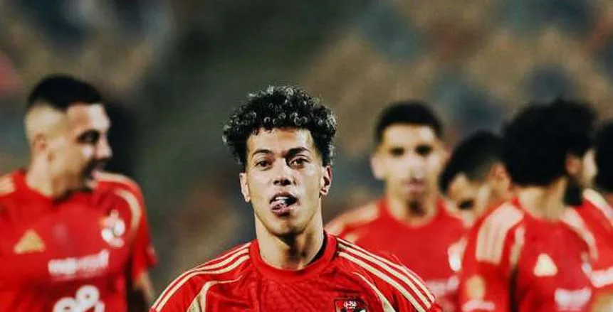 عاجل.. سيف زاهر يكشف تفاصيل جديدة حول عقد إمام عاشور مع الأهلي عاجل.. سيف زاهر يكشف تفاصيل جديدة حول عقد إمام عاشور مع الأهلي