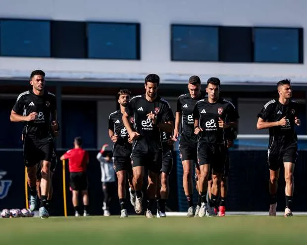 عاجل.. «نادي أوروبي» يتعاقد مع مهاجم الأهلي بشكل نهائي مقابل 150 ألف يورو عاجل.. «نادي أوروبي» يتعاقد مع مهاجم الأهلي بشكل نهائي مقابل 150 ألف يورو