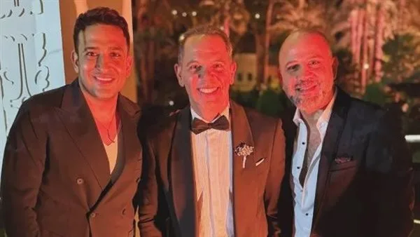 عادل إمام يتغيب عن احتفال زفاف حفيده عادل إمام يتغيب عن احتفال زفاف حفيده