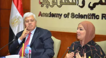 عاشور يكشف عن جوائز الدولة وأكاديمية البحث العلمي لعام 2025.