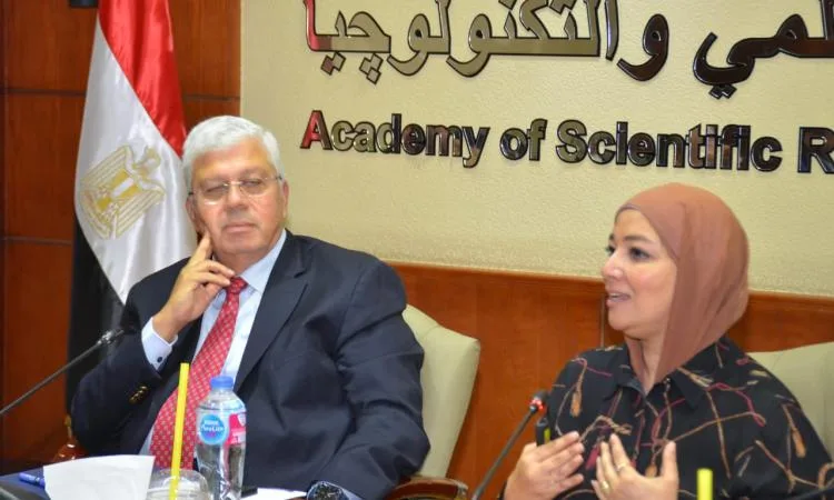 عاشور يكشف عن جوائز الدولة وأكاديمية البحث العلمي لعام 2025. عاشور يكشف عن جوائز الدولة وأكاديمية البحث العلمي لعام 2025.