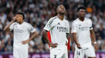عاصفة برق تعرقل هبوط طائرة ريال مدريد