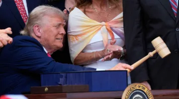 عاصفة ترامب تؤثر على سوق الفوركس.. ما الذي حدث في سوق العملات؟