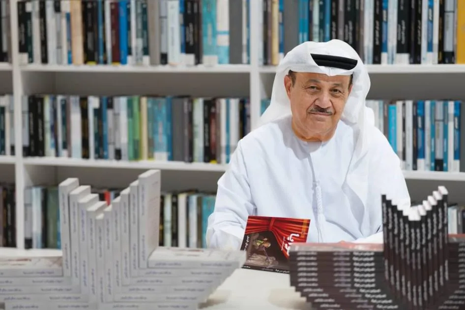 عبد الله صالح يوقع كتاب “طوايا” في مكتبة محمد بن راشد عبد الله صالح يوقع كتاب “طوايا” في مكتبة محمد بن راشد