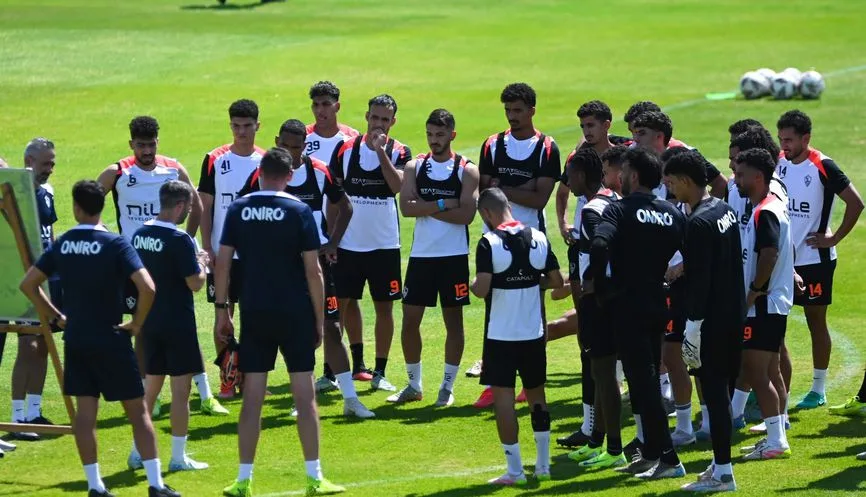 عبد الناصر محمد يثني على تفاني لاعبي الزمالك عبد الناصر محمد يثني على تفاني لاعبي الزمالك