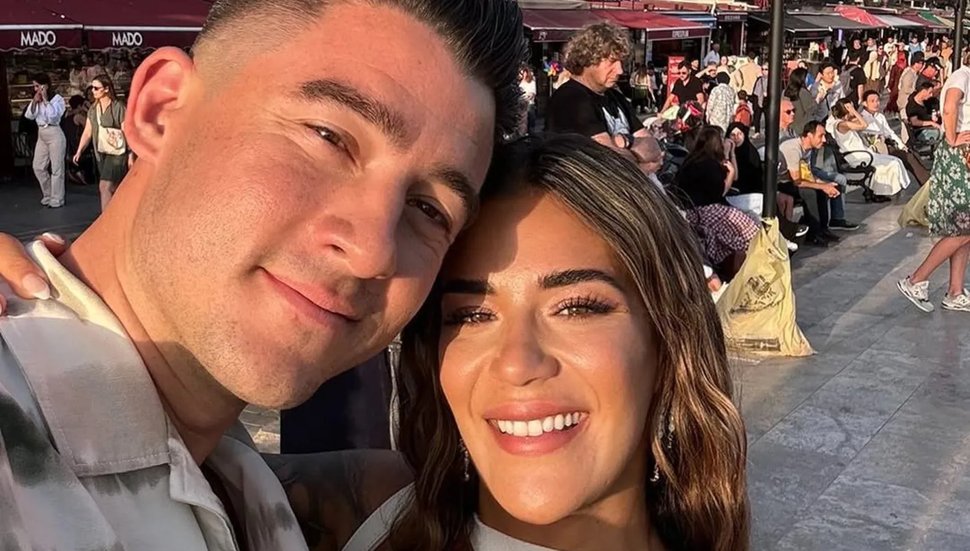 عرض زواج في إيطاليا ينتهي بمفاجأة غير متوقعة (فيديو) عرض زواج في إيطاليا ينتهي بمفاجأة غير متوقعة (فيديو)