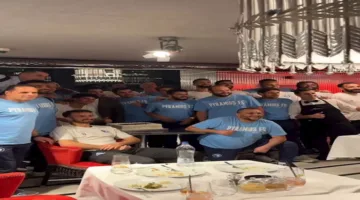 عشاء تكريمي لبعثة بيراميدز بعد انتصارهم على قاسم باشا (صور)