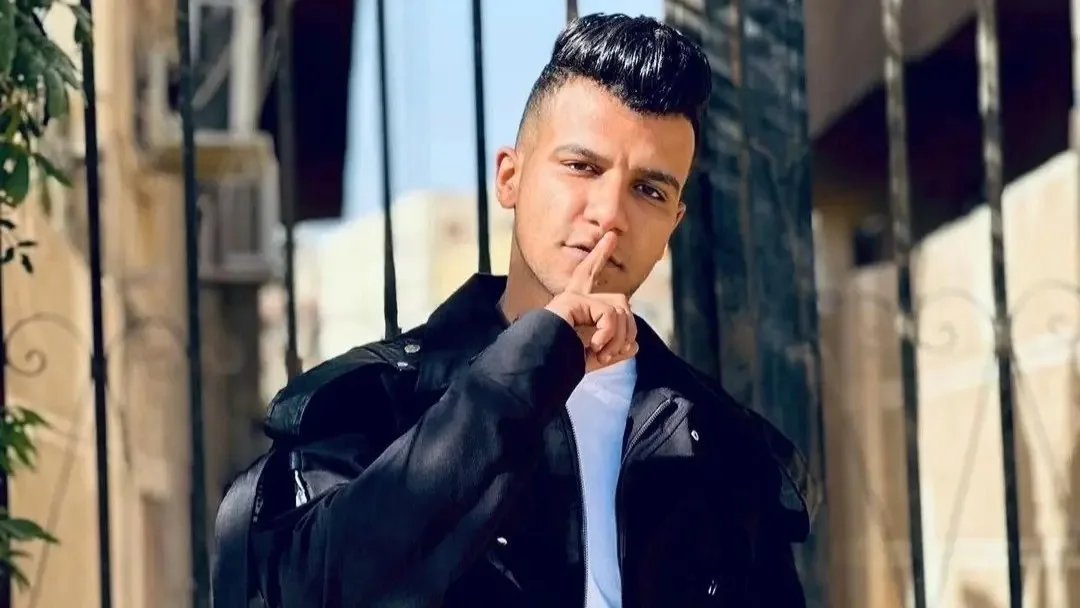 عصام صاصا يتصدر قائمة المواضيع الأكثر تداولًا بعد اشتباك في مقهاه الجديد وتأجيل طرح أغانيه حدادًا على أحمد عامر. عصام صاصا يتصدر قائمة المواضيع الأكثر تداولًا بعد اشتباك في مقهاه الجديد وتأجيل طرح أغانيه حدادًا على أحمد عامر.
